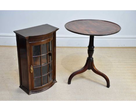 A Georgian mahogany tilt-top tripod table and a carved mahogany hanging display cabinet, height 72cm (2)