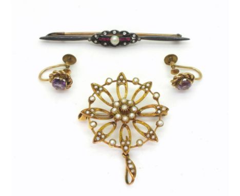 A collection of 9ct gold pearl set Edwardian pendant brooch, amethyst screw back earrings, and a gem set brooch, weight toget