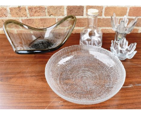 A MIXED COLLECTION OF GLASSWARE  including a Per Lutken Holmegaard glass centrepiece bowl, Iitala glass dish etc.