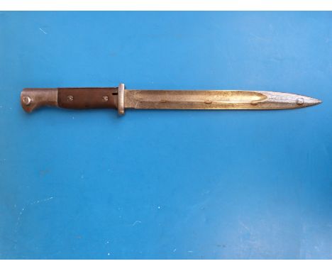 A WWI S14 c1916 German bayonet by Gottlieb Hammesfahr, Solingen Foche, Bayard and mounted knight stamped to other side of 25c