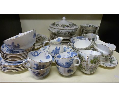 A quantity of Royal Worcester dinner and tea ware including dragon design and Lavinia pattern
