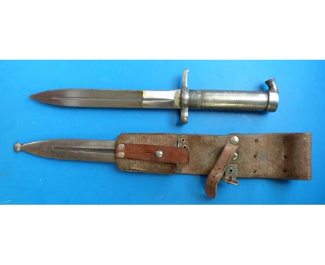 A Swedish knife bayonet with knurled handle, in scabbard 