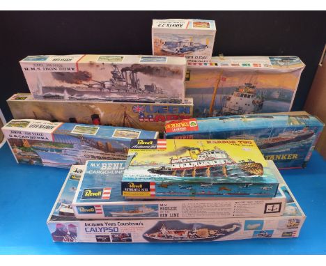 A collection of Airfix and Revell kits to include Revell Queen Mary, scale model ship 'Shell Welder' by Frog, Airfix SS Canbe