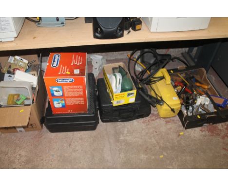 A QUANTITY OF ASSORTED TOOLS, TO INCLUDE A PRESSURE WASHER (UNDER TABLE)