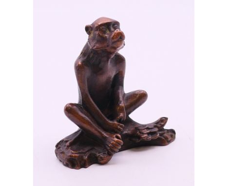 A bronze monkey. 5.5 cm high. 