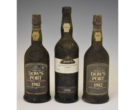 Dows late bottled vintage port, 1982, two bottles, and Dows late bottled vintage port, 1996, one bottle (3)