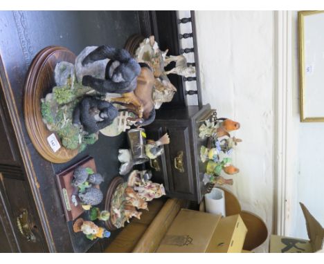 Country Artists resin figure of gorillas 'Mists of Dawn', a Goebel figure of a robin and various other ceramic and resin figu