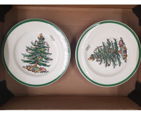 Spode Christmas tree pattern dinner plates x 8 