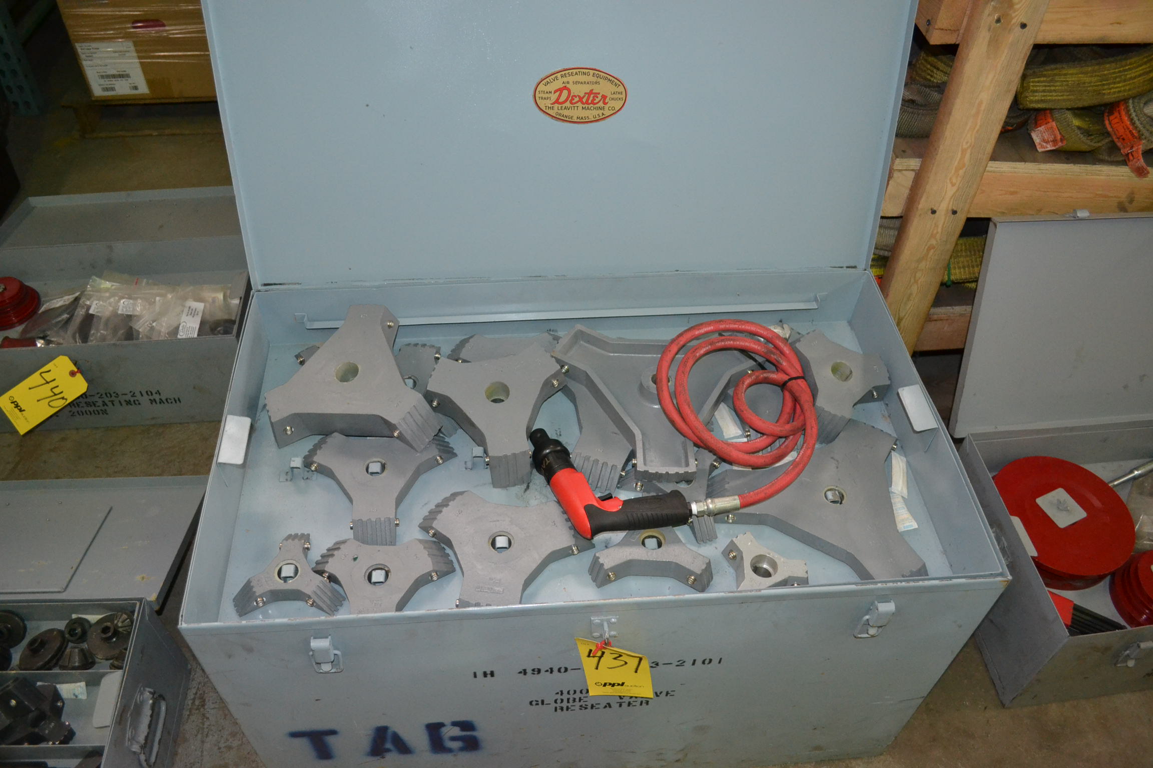 Dexter Model 400 Globe Valve Reseating/Grinding Machine