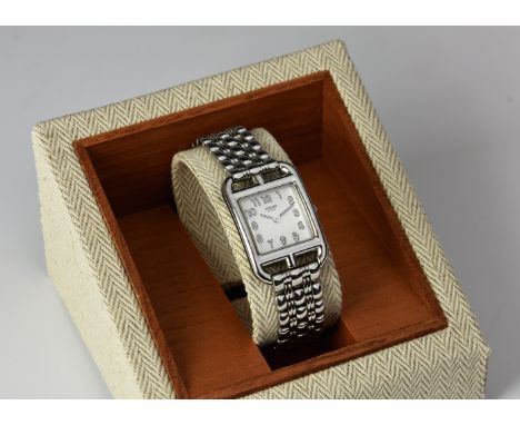 Hermes - a ladies Cape Cod stainless steel bracelet watch, Ref. CC1.210.220/4716, no. 1871969, the 16.5mm. square silvered di