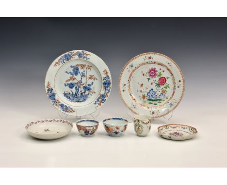 A small group of Chinese export porcelain, Qing dynasty, including an armorial coffee cup with gilt initials 'JEP'; a Mandari
