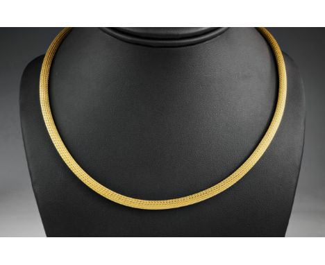 An 18ct gold woven chain choker necklace, measuring approximately 44.5cm in length 