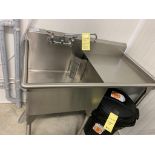 Évier ERL simple avec extension droite avec robinetterie - 50 x 27"