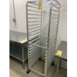 Chariot à pâtisserie sur roues