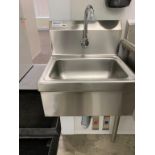 Évier pour main murale avec controle eau pour genoux OMCAN 16 x 16 "