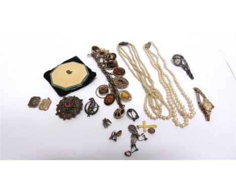 A SMALL QUANTITY OF JEWELLERY  a compact; two ladies watches and some dental gold