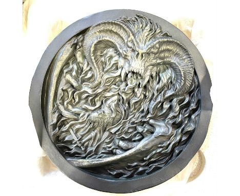 Sideshow Weta Lord of the Rings medallion - Duel of Light and Fire, 450 / 1000, in original box/packaging with certificate