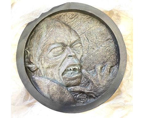 Sideshow Weta Lord of the Rings medallion - The Dilemmas of Smeagol, 427/10,000, in original box/packaging with certificate