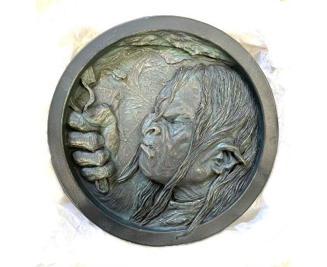 Sideshow Weta Lord of the Rings medallion - The Industry of Isengard, 879/10,000 in original box/packaging with certificate
