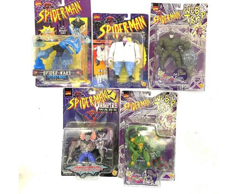A mixed lot of highly collectible vintage 1990s ToyBiz Spider-Man collectible figurines in original boxes, to include: - Spid