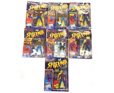 A mixed lot of highly collectible vintage 1990s ToyBiz Spider-Man collectible figurines in original boxes, to include: - Spid