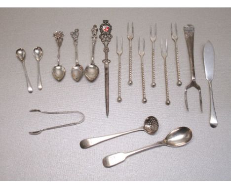 GEORGE III SMALL SILVER OLD ENGLISH SIFTER SPOON WITH FIGURE HOLDING A DOUBLE BARBED SPEAR CREST, BY THOMAS NORTHCOTE & GEORG