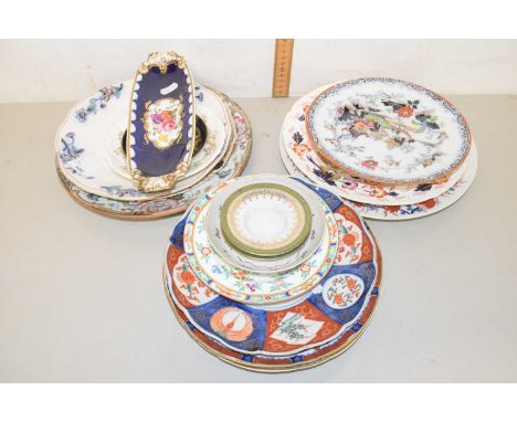 Group of china wares including a 19th Century English porcelain pen dish (a/f), Samson copy of a Royal Worcester saucer, two 
