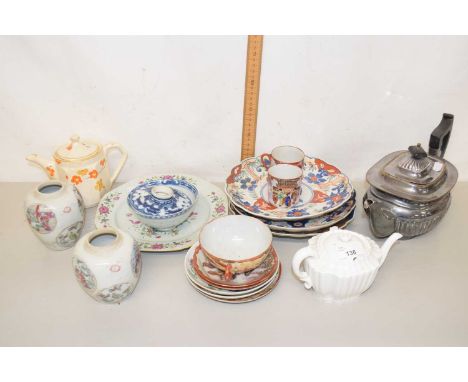 Mixed Lot: Ceramics including Japanese porcelain dishes, 18th Century Chinese porcelain octagonal plate with floral design an