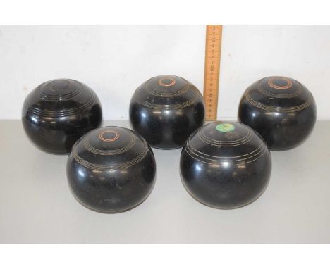 Box of lawn bowls