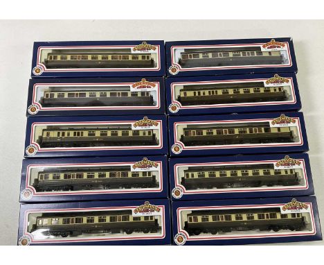 BACHMANN; Ten Great Western coaches comprising four 'Collett 60 1st' coaches, six 'Collett 3rd brake' coaches, all individual