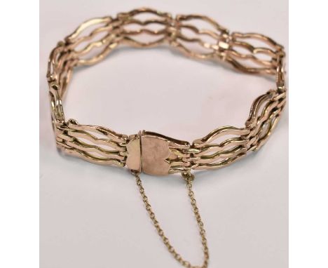 A 9ct yellow gold four bar gate link bracelet, length 19cm, approx 11.56g.