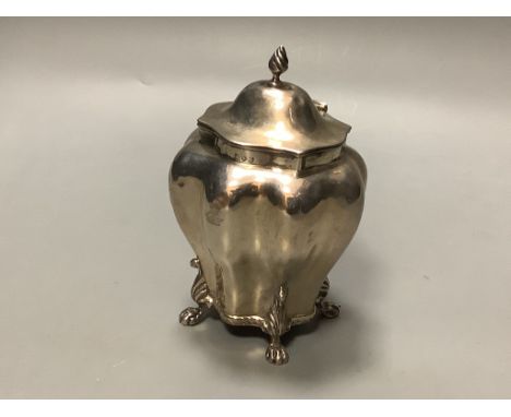 A light Victorian silver tea caddy of fluted form, Nathan and Hayes, Chester, 1900, height 15.3 cm,7.5 oz.