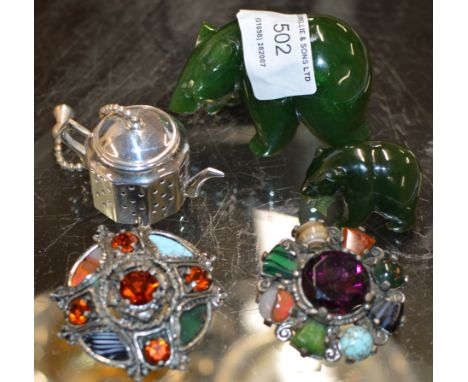 2 CARVED JADE BEAR DISPLAYS, MINIATURE WHITE METAL TEAPOT FOB &amp; 2 SCOTTISH STYLE BROOCH PINS     