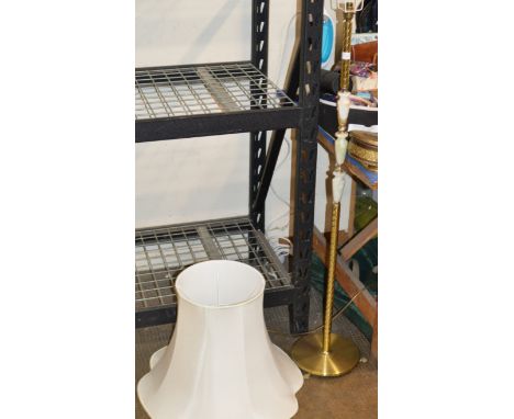 ONYX BRASS FINISHED FLOOR LAMP WITH SHADE     