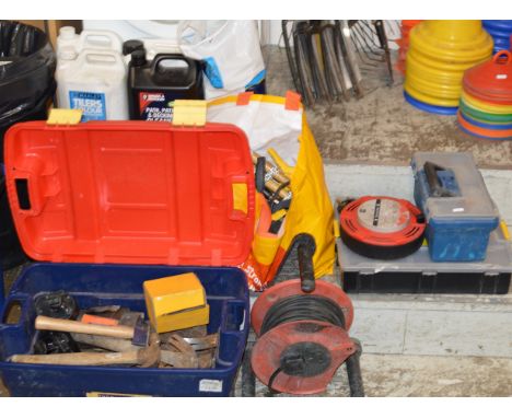LARGE QUANTITY VARIOUS TOOLS, HAND TOOLS, NAILS, FITTINGS, DECKING CLEANER, WEED KILLER, LIGHT BULBS, EXTENSION REELS, TOOL B