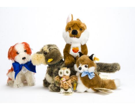 A Steiff limited edition Molly dog, Orange tipped, 1182 of 2000, 2000; a Historic Miniature Uhu 1954; and yellow tagged Raudi