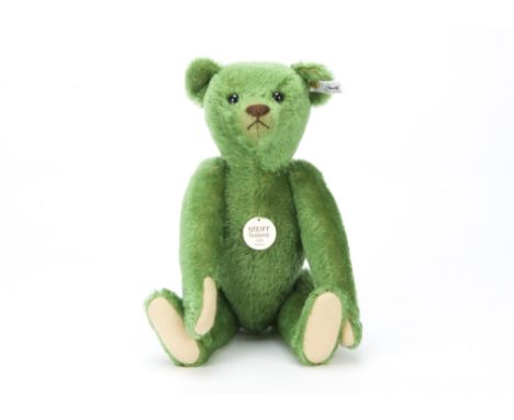 A Steiff limited edition green Teddy Bear 1908, 1597 of 3000, in original box with certificate, 2005