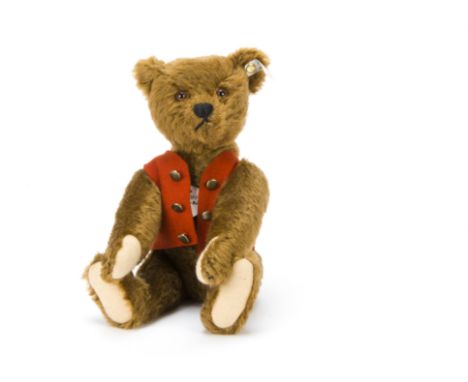 A Steiff limited edition Teddy Bu 1925, 1808 of 4000, in original bag with certificate, 1998 
