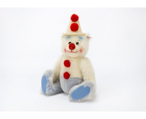A Steiff limited edition Teddy Bear Clown, Designed by Richard Konold, 888 of 2006 with certificate, 2006 (missing box)