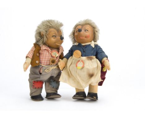 Steiff Micki and Micki, with rubber heads, brown mohair hair, jointed felt bodies, original clothes, wooden pipe and spoon, b