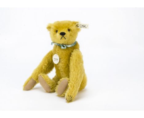 A Steiff limited edition Somersault Teddy 1909,  481 of 5000, in original box with certificate, 1990 (mechanism not working)