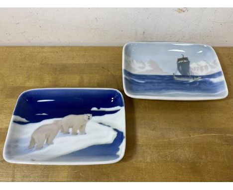 Two early 20thc Norwegian Porsgrunds  china trinket dishes, one depicting polar bears, measures 14cm x 10cm, the other showin