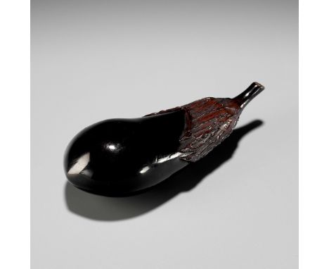 A FINE ROIRO LACQUER WOOD NETSUKE OF AN EGGPLANT (NASUBI)UnsignedJapan, 19th centurySuperbly modeled as an eggplant (nasubi) 