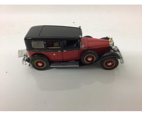 Franklin Mint models of vintage cars including 1953 Cadillac Eldorado, 1935 Mercedes Benz, 1968 Corvette, Model T Ford and ot