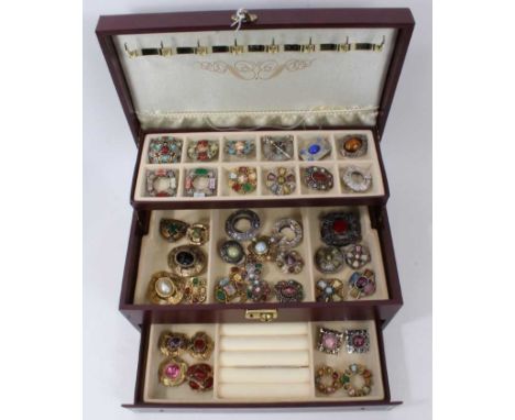 Collection of Scottish style vintage scarf clips and three brooches including one by Miracle, within a jewellery box