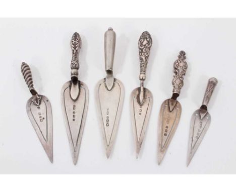 Six silver trowel bookmarks all with silver handles. 8.5cm- 6cm