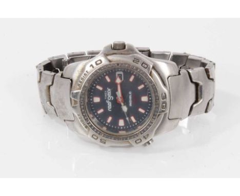 Timex Reef Gear Indiglo 200m stainless steel diver's wristwatch, the blue dial with baton markers, date aperture and rotating