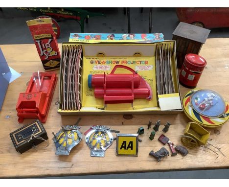 Die Cast Unboxed Selection of Early Dinky Models, Tin Plate Biscuit Tin and Chad Vallet Projector boxed.