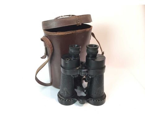 Pair of Second World War British Barr &amp; Stroud 7x CF25 military binoculars, serial no. 35345 M and broad arrow markings, 
