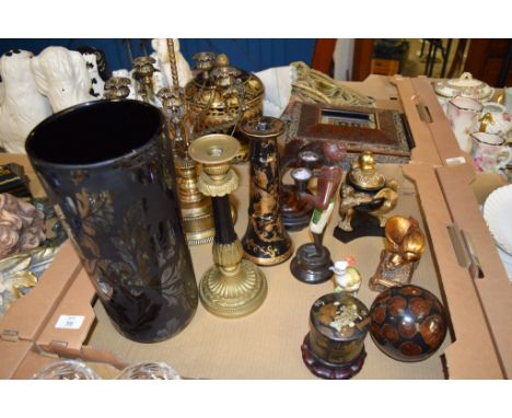 QUANTITY OF WOODEN WARES AND A SMALL CERAMIC STICK STAND